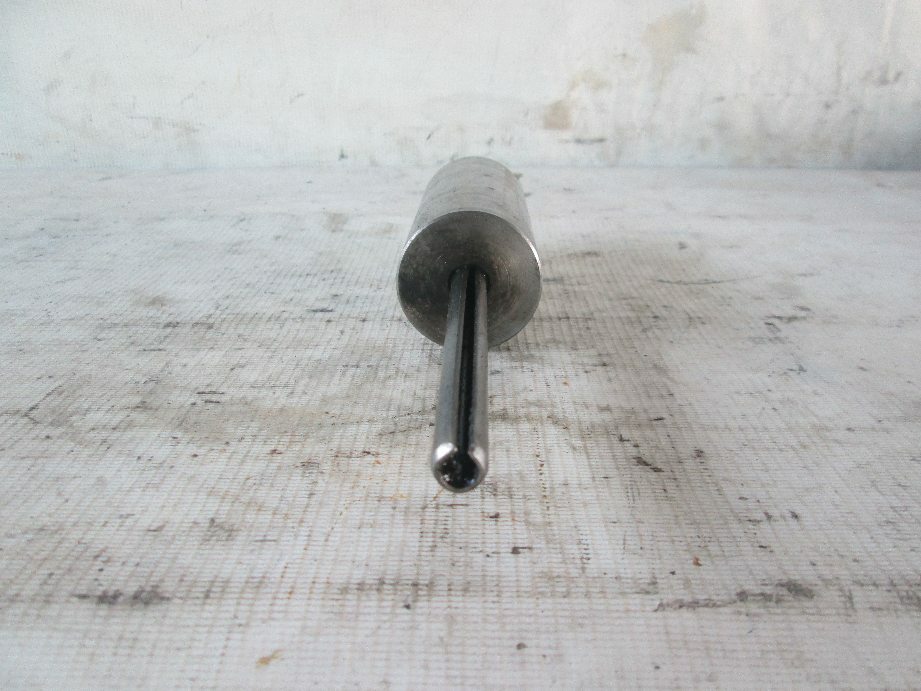 ось шестерни задней передачи б/у - 1